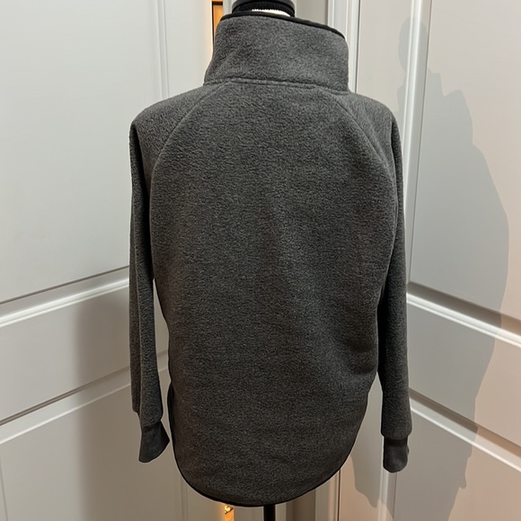 DIP fleece pullover - Picture 4 of 5